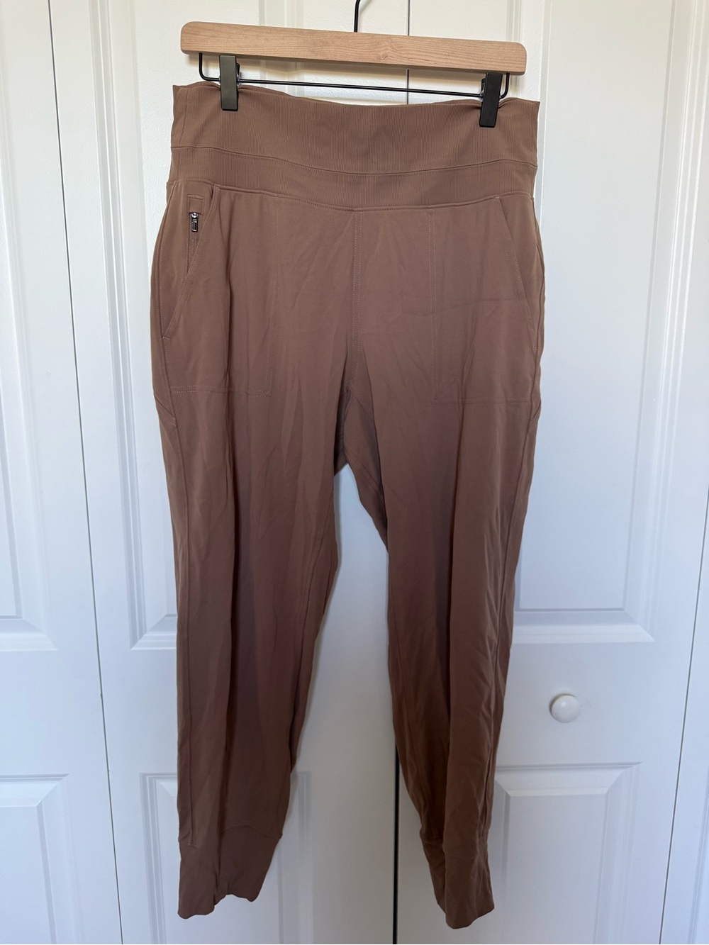 Athleta Beige Jogger Womens Tapered Size L